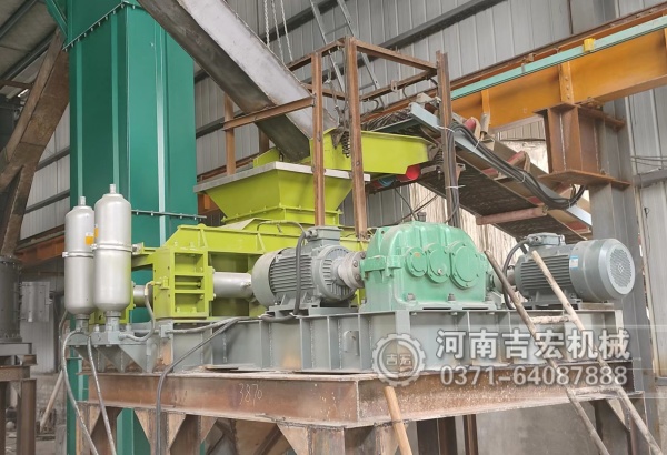 不是成本,是投資！一臺(tái)對(duì)輥破碎機(jī)如何拉高您整條花崗巖制砂線(xiàn)的回報(bào)率？